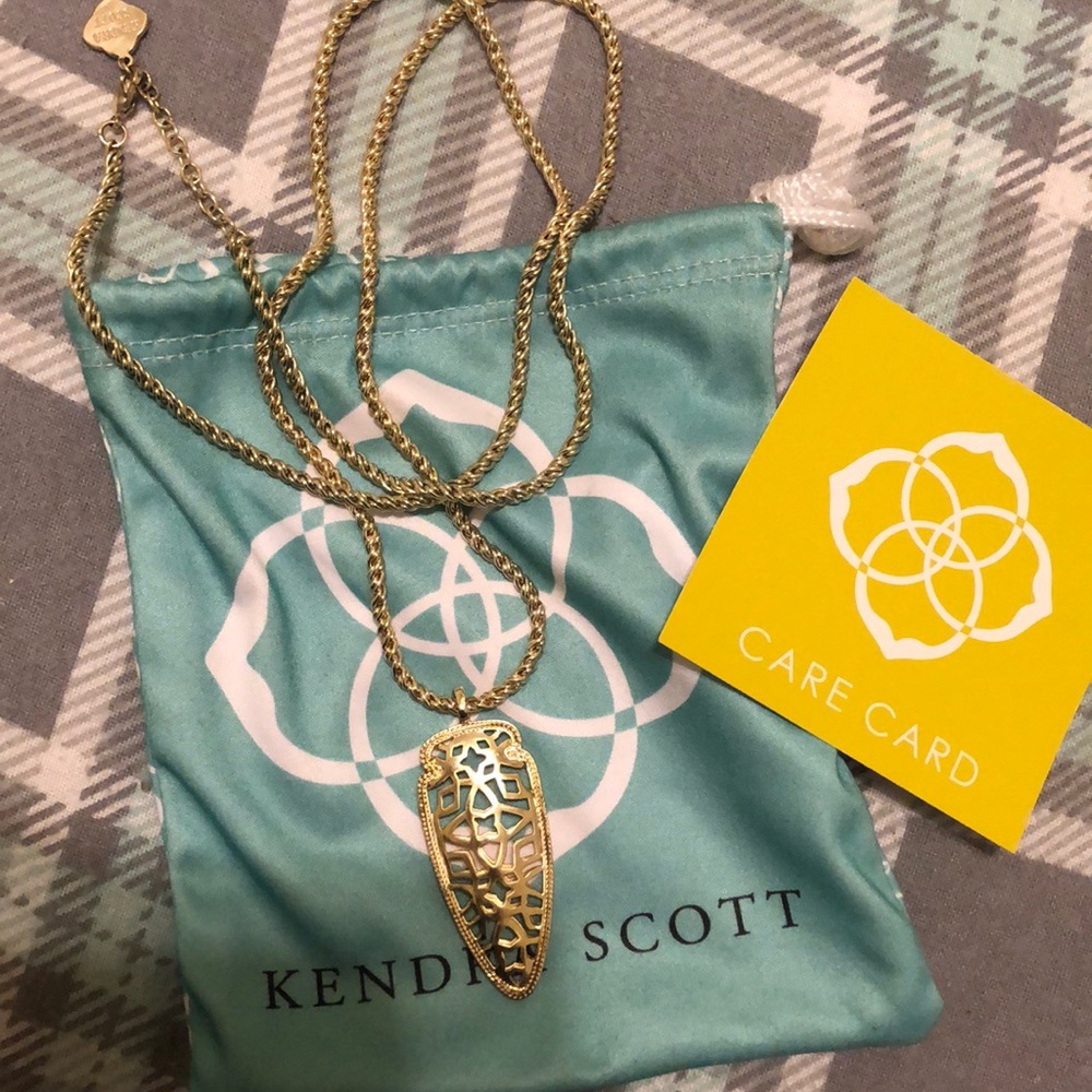 Kendra Scott Sienna Arrowhead Necklace